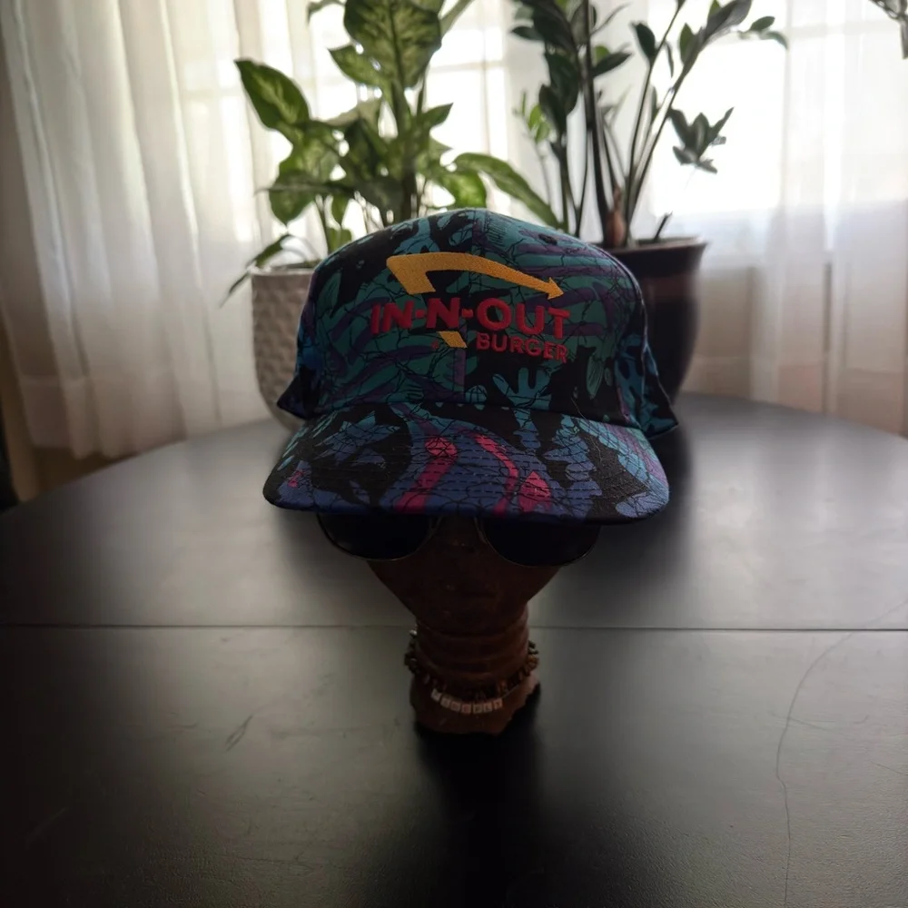 Retro In-N-Out Cap - Picture 2 of 3